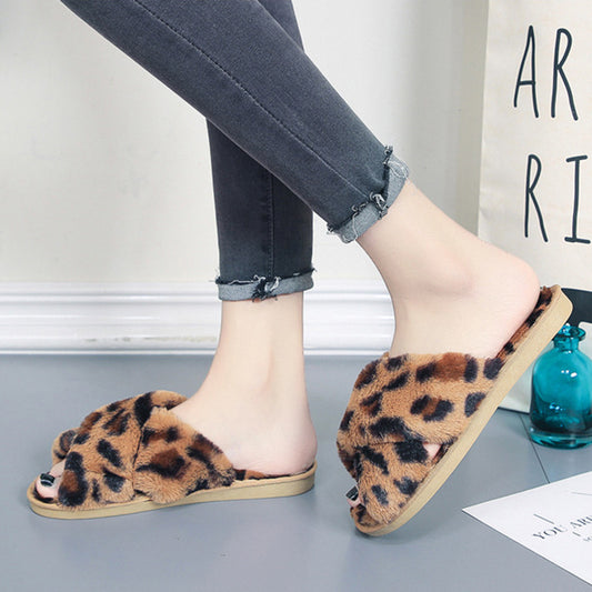 Women’s Fleece Lined Leopard Slippers Soft Indoor Flat Shoes