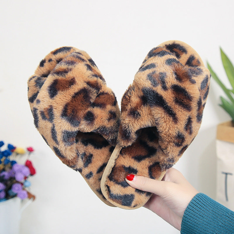 Women’s Fleece Lined Leopard Slippers Soft Indoor Flat Shoes