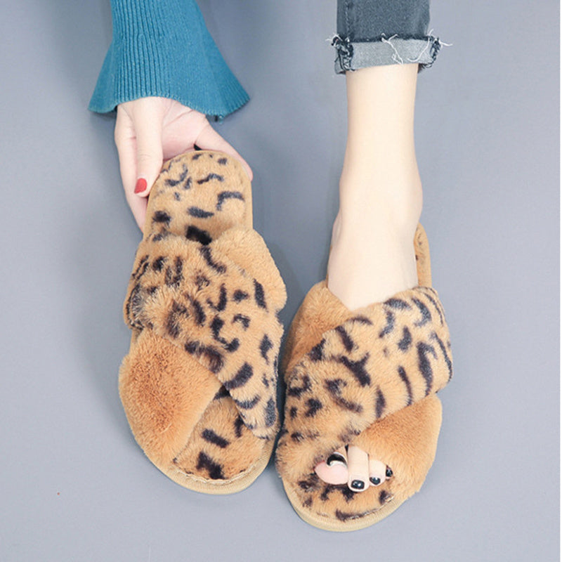 Women’s Fleece Lined Leopard Slippers Soft Indoor Flat Shoes